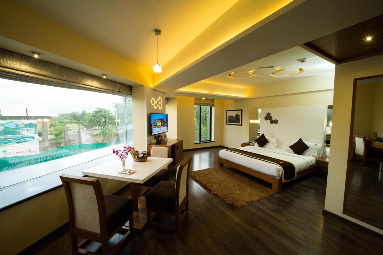 The Gold Beach Resort Daman Exterior photo