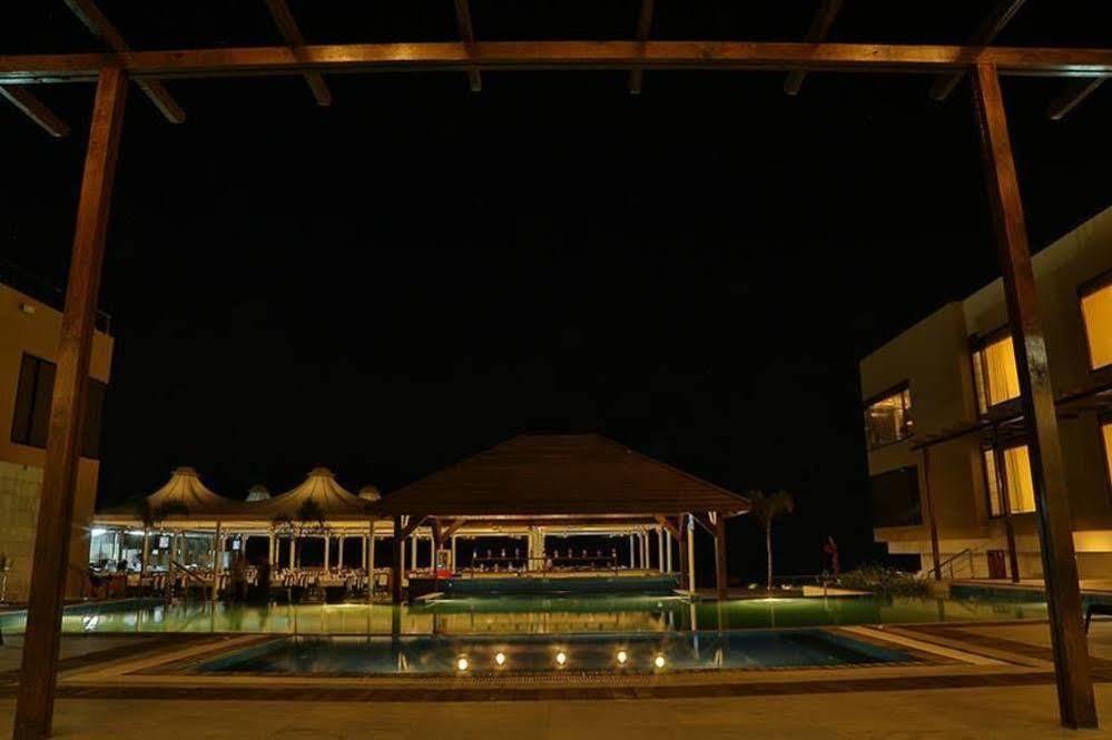 The Gold Beach Resort Daman Exterior photo