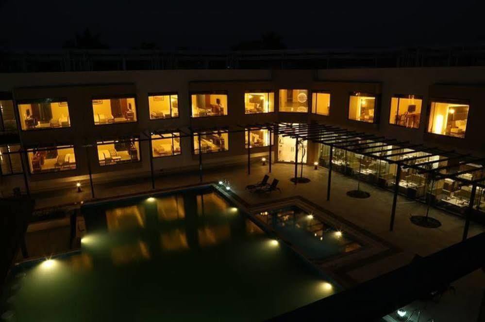 The Gold Beach Resort Daman Exterior photo