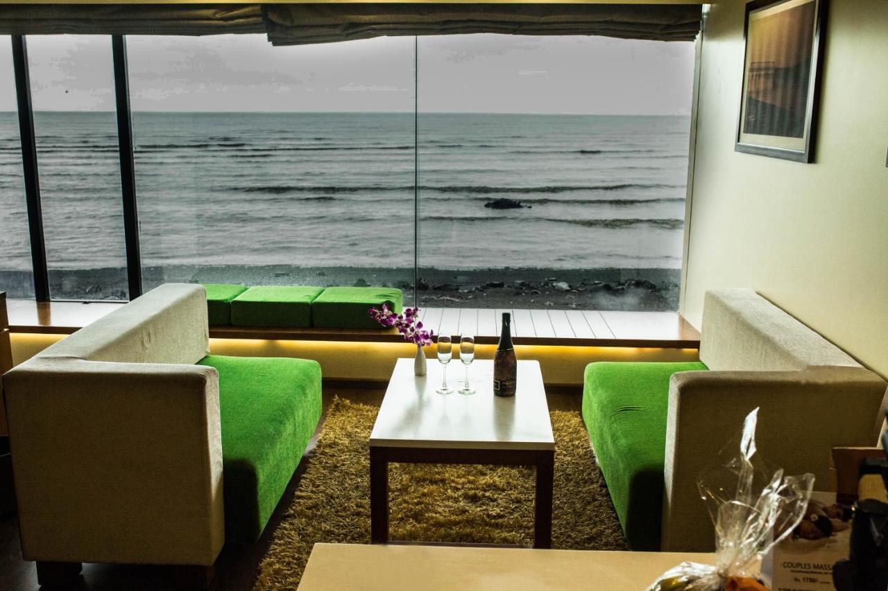 The Gold Beach Resort Daman Exterior photo