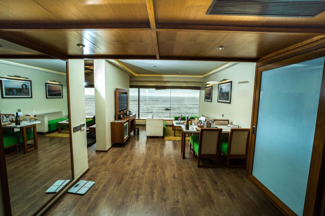 The Gold Beach Resort Daman Exterior photo