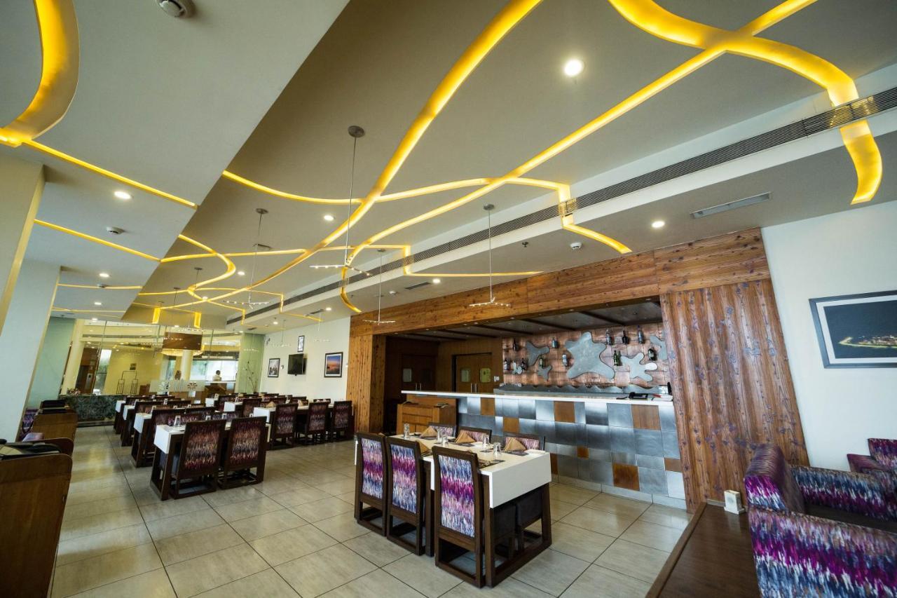 The Gold Beach Resort Daman Exterior photo